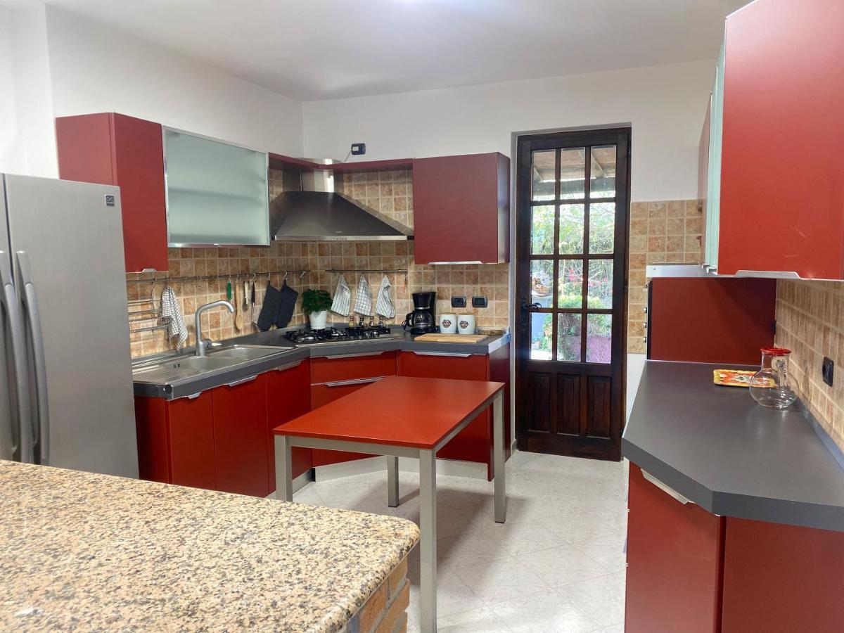 Lovely Home 5 Min Walk To The Beach, 3 Bedrooms Ample Outdoor Relax And Wifi Capitana Dış mekan fotoğraf