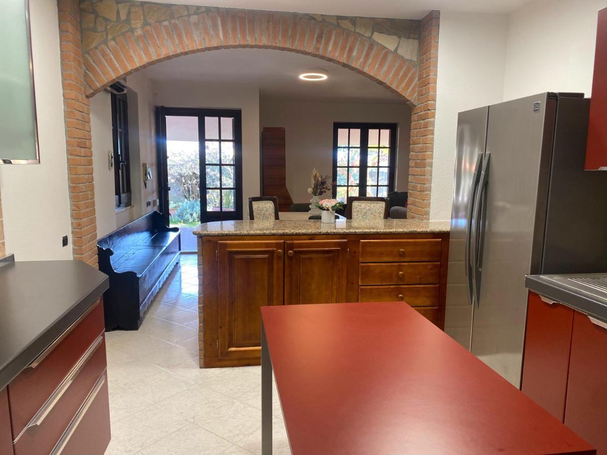 Lovely Home 5 Min Walk To The Beach, 3 Bedrooms Ample Outdoor Relax And Wifi Capitana Dış mekan fotoğraf