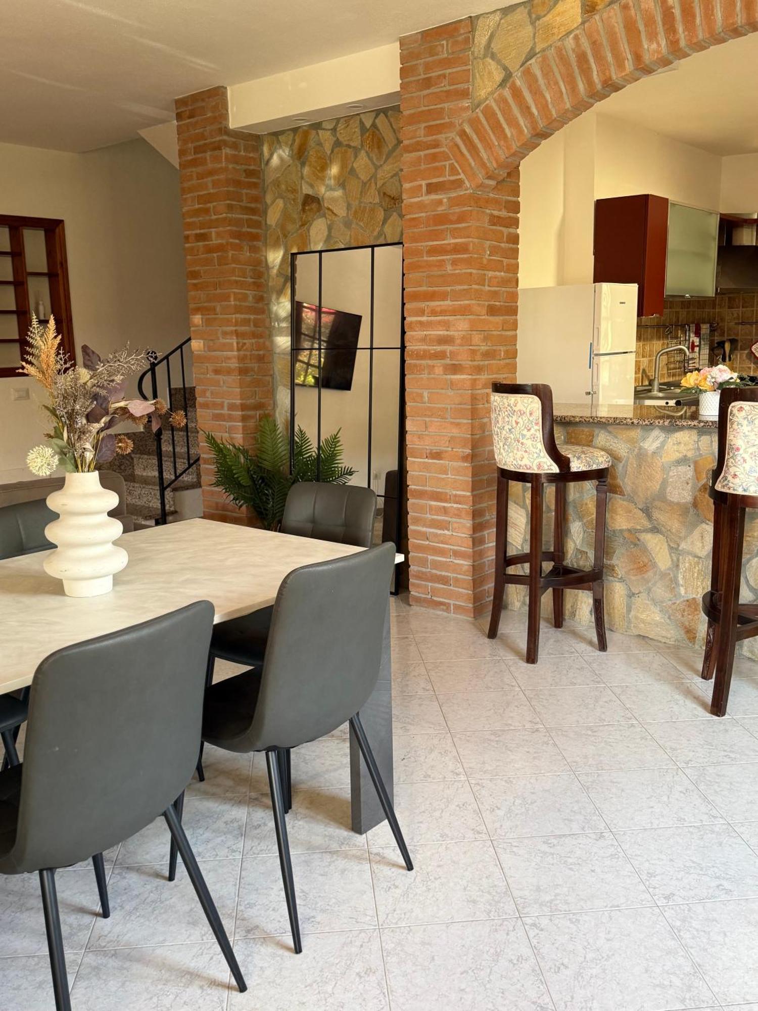 Lovely Home 5 Min Walk To The Beach, 3 Bedrooms Ample Outdoor Relax And Wifi Capitana Dış mekan fotoğraf